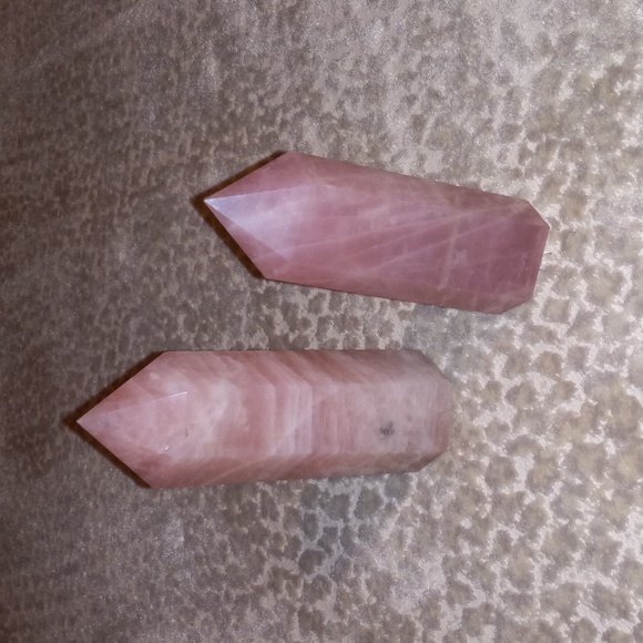 Other - Bohemian Genuine Rose Quartz Crystal Tower set of 2🔮